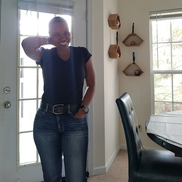 Meet Your Posher! - Picture 6 of 8